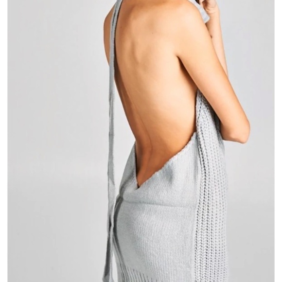 Halter sleeveless off shoulder knitted turtleneck sweater. Grey. Small. NWT - Picture 3 of 5